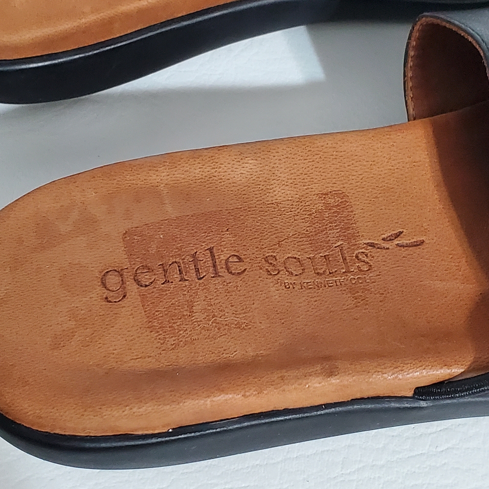 Gentle Souls Golum Kenneth Cole Black and Brown Leather Slide Sandals - Picture 6 of 9